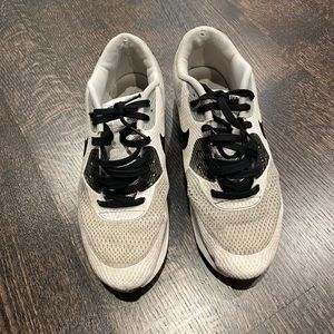 Nike Sneakers Size 10.5